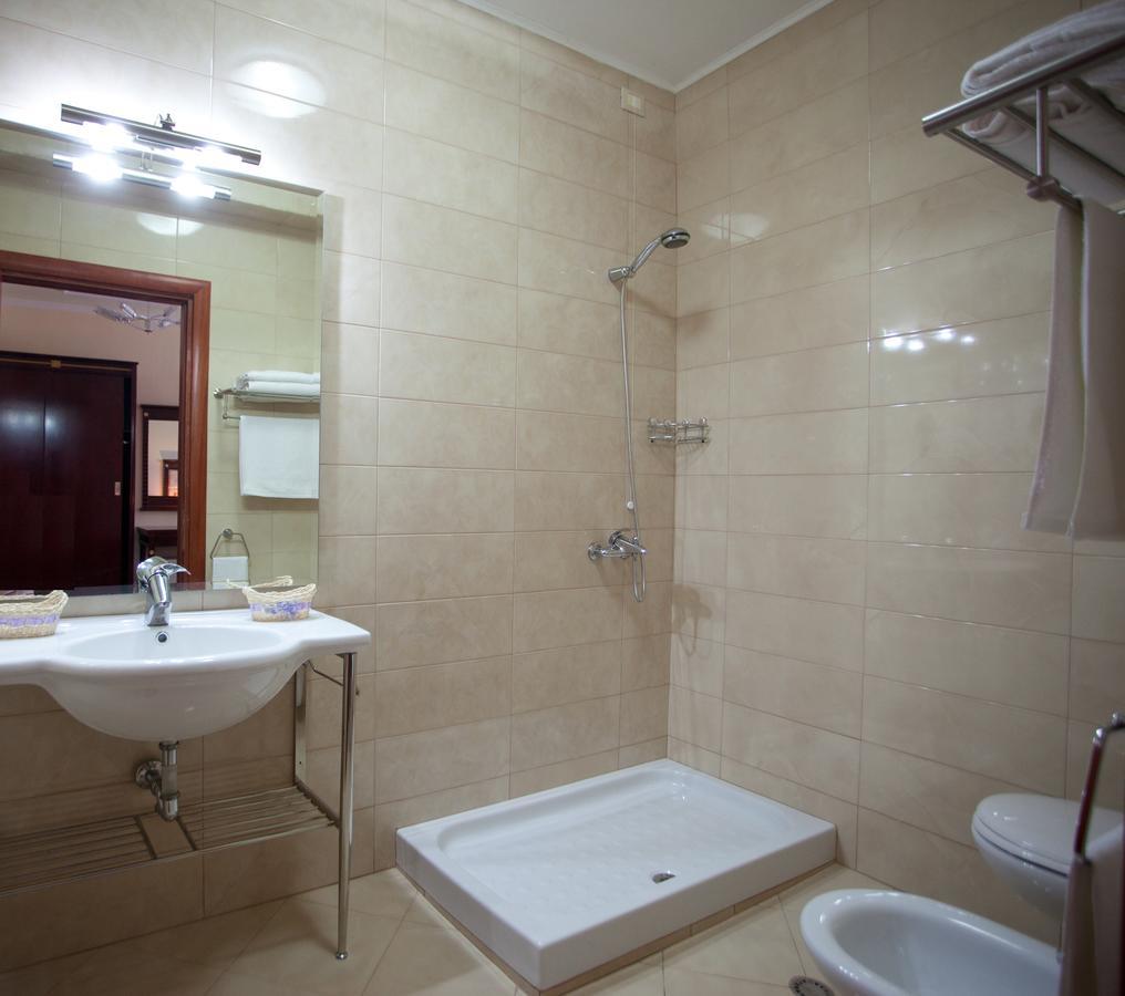 Orchidea Hotel Tirana Exterior photo